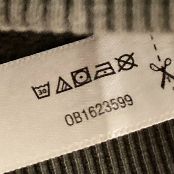 Urban Outfitters Faye Full Zip Oversized Sweatshirt Size L - Picture 10 of 10